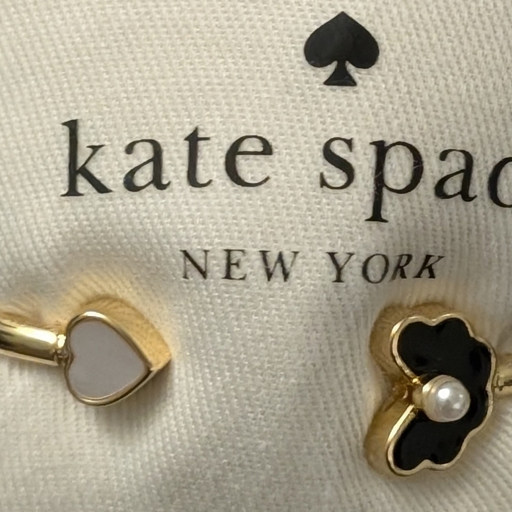 Kate Spade ♠️ Black flower white pearl KATE Spade flex cuff hinge bracelet - Picture 4 of 4